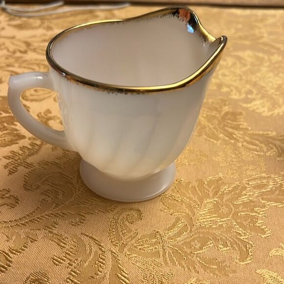 Vintage Fire King Footed Swirl Milk Glass Creamer & Sugar Set – Gold Rim – Made - Picture 5 of 13